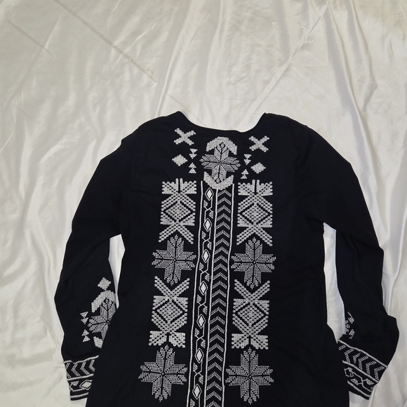 Johnny Was Black and White Embroidered Long Sleeve Top - Picture 2 of 6